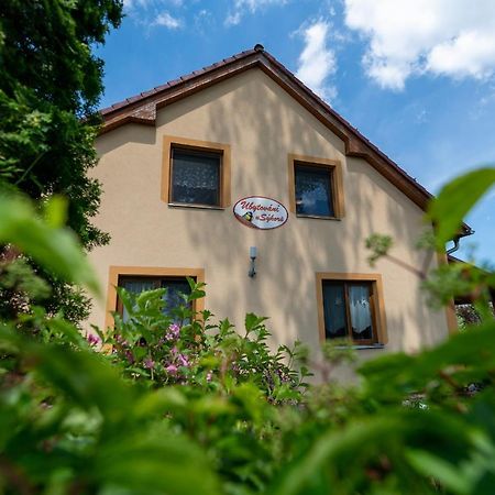 Penzion U Sykoru Тршебонь Экстерьер фото